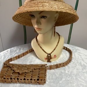 Set - Amber/wooden  juniper necklace & earrings& juniper  wooden clutch